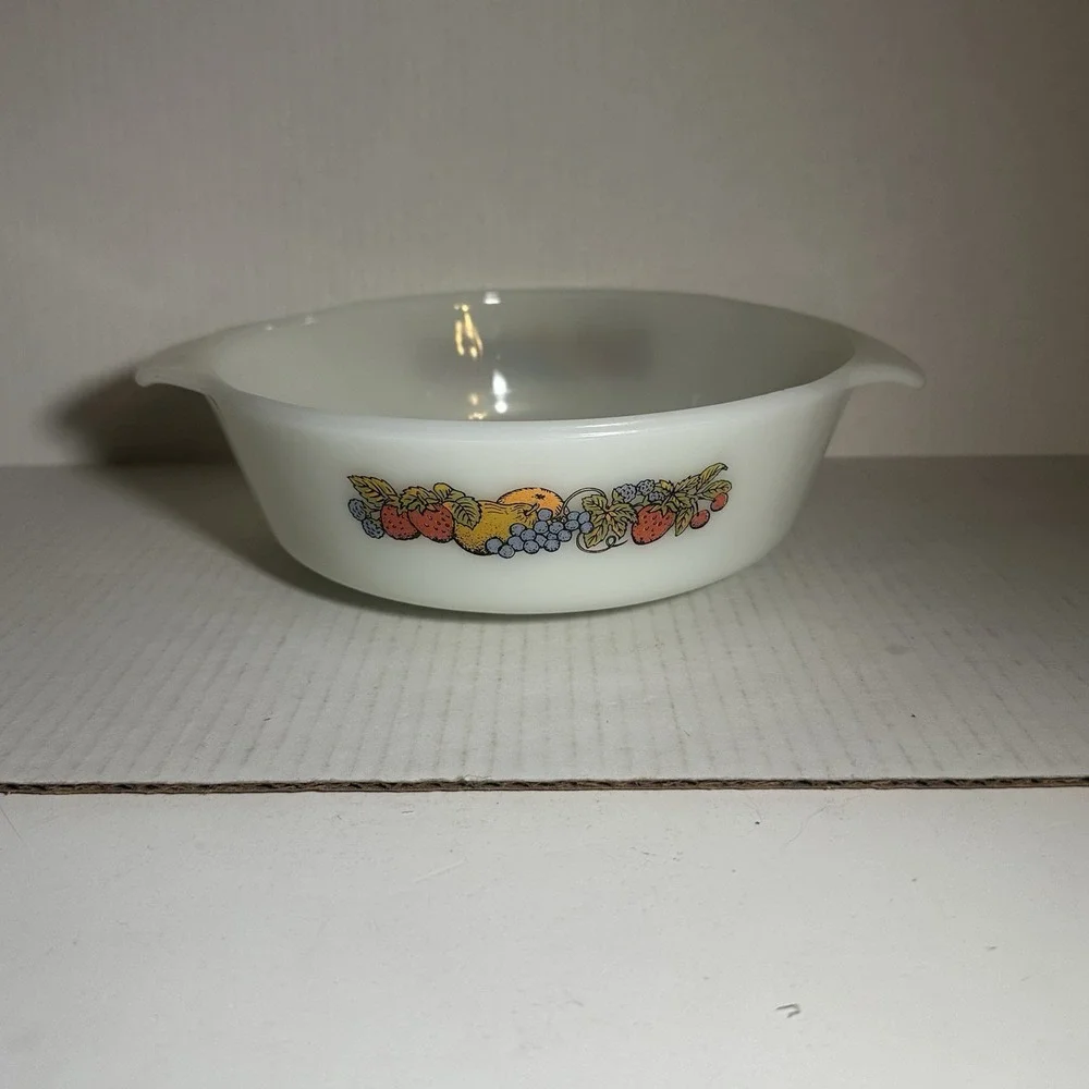 Anchor Hocking Fire King Nature's Bounty‎ Fruit Dish 1.5 Quart Ovenproof USA 437